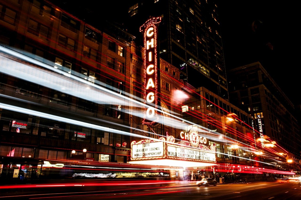 city, urban, buildings, downtown, illinois, chicago, chicago theatre, theater, landmark, historic, neon, signs, night, evenin