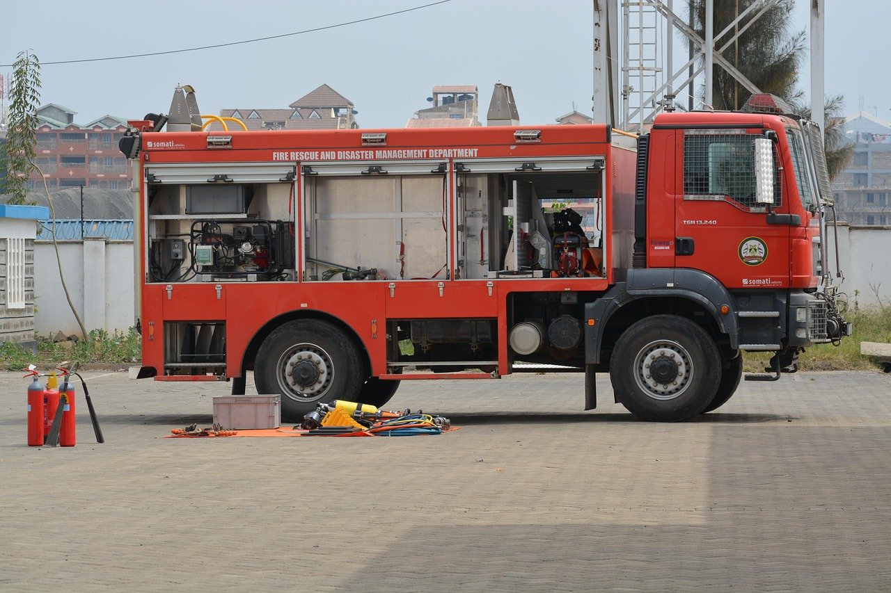 engine, firetruck, fire fighting, rescue, fire, emergency, nairobi, kenya, africa