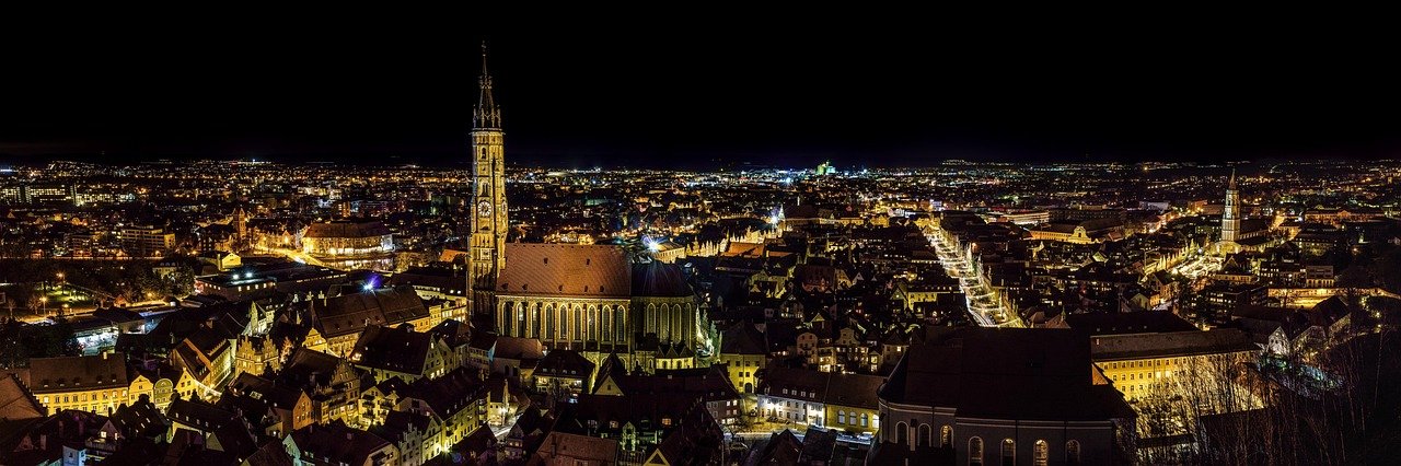 city, buildings, illuminated, panorama, panoramic, skyline, city lights, night photography, historic center, landshut, archit