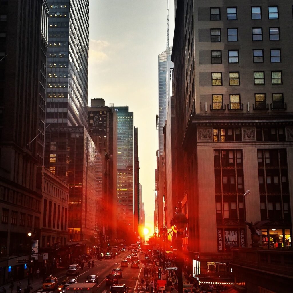 sunset, city, buildings, skyscrapers, cityscape, skyline, street, traffic, commute, commuters, urban landscape, urban, people