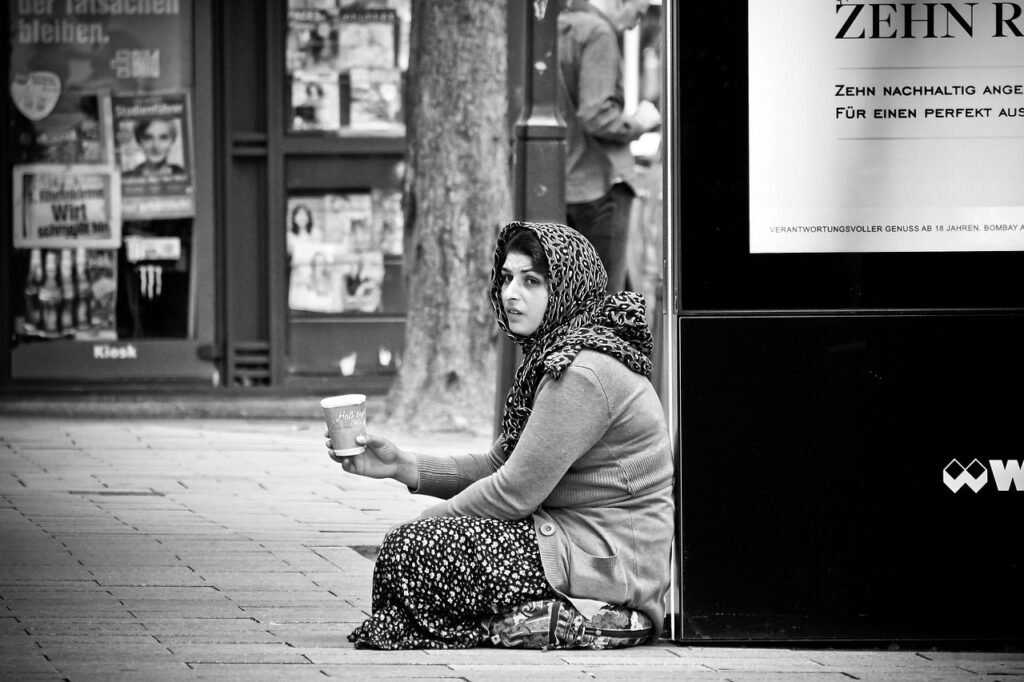 people, road, woman, eastern europe, roma, person, homeless, penner, beg, clochard, street photography, street, black-and-whi