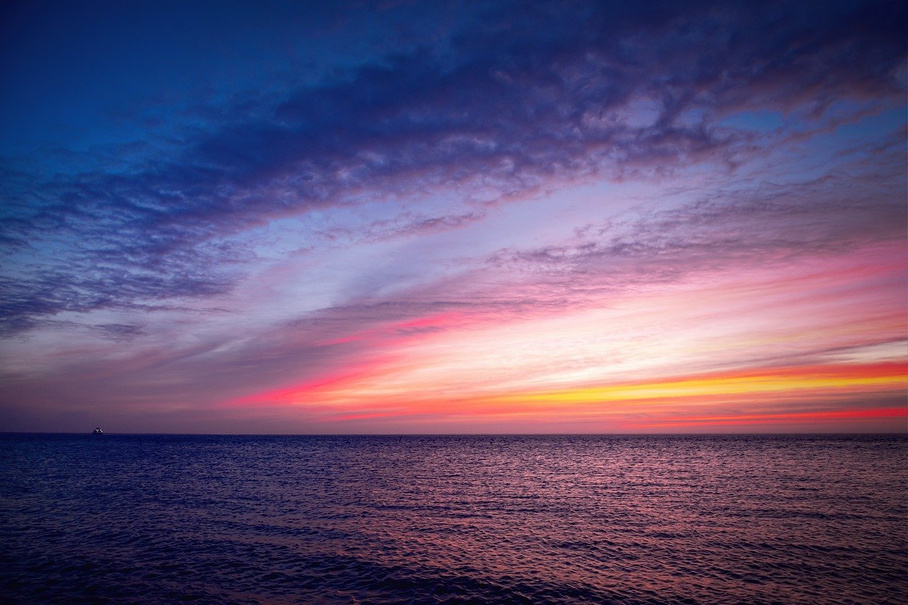 sea, sunset, outdoors, dusk, travel, scenery, view, nature, landscape, water, reflection, meditation, relaxation, clouds, pea
