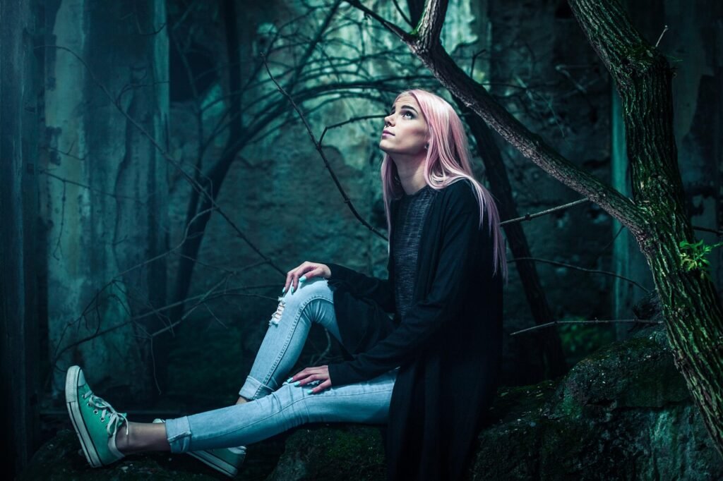 young woman, portrait, woods, fashion, hairstyle, style, stylish woman, sit, nature, sitting, forest, trees, look up, looking