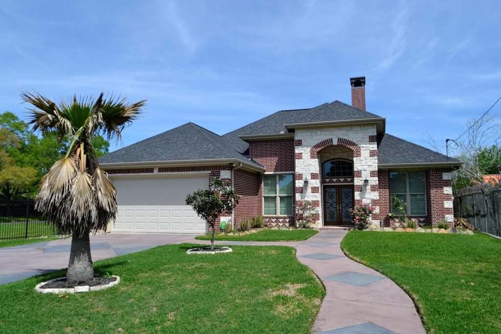 lawn, tree, house, grass, luxury, summer, architecture, outdoors, home, garden, family home, houston, texas, real-estate, lif