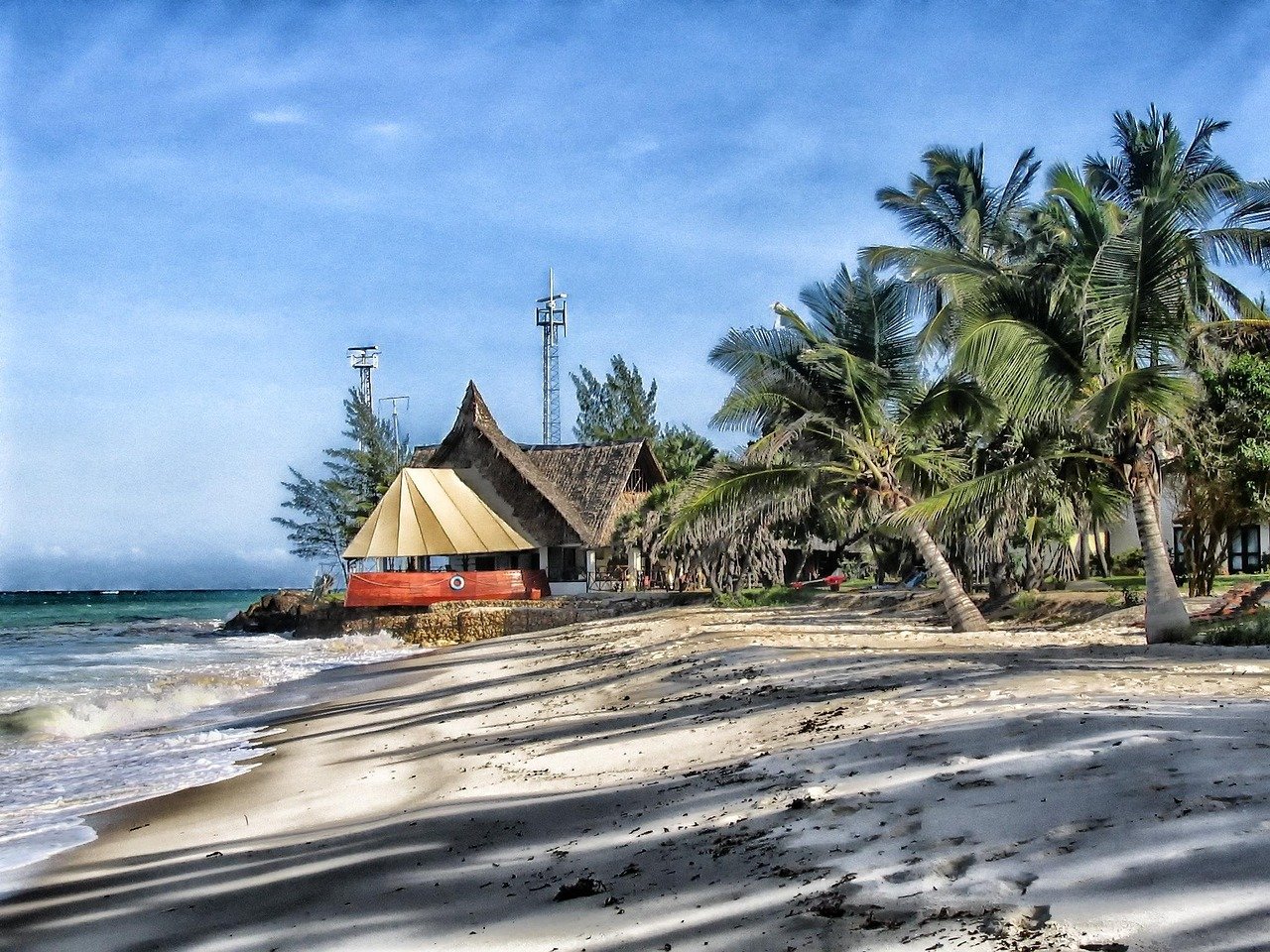 kenya, africa, nature, beach, sand, sea, ocean, water, palm trees, sky, clouds, hdr