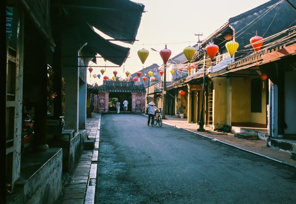 street, old town, hoi an, danang, vietnam, road, buildings, town, ancient town, urban, outdoors, hoi an, hoi an, hoi an, hoi