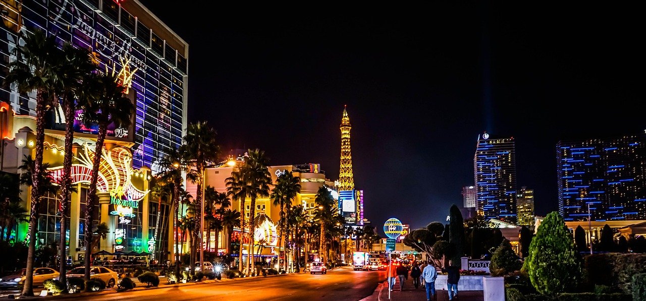 las vegas, night, lights, strip, eiffel tower, casino, gambling, neon, fun, leisure, entertainment, illuminated, evening, las