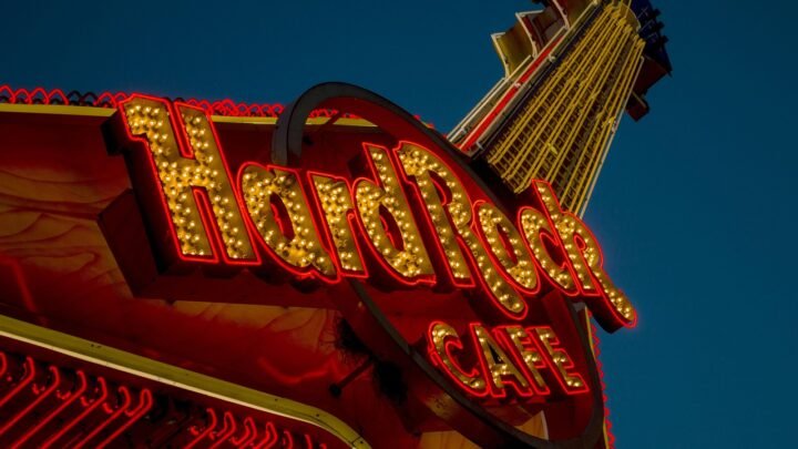 From Dinner to Live Music: Crafting the Ultimate Entertainment Itinerary in Lanet