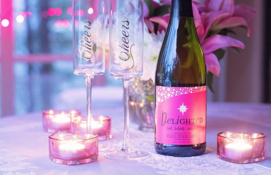 wine, love, valentines day, valentine, cheers, toast, drink, romantic, celebration, couple, romance, glass, alcohol, annivers