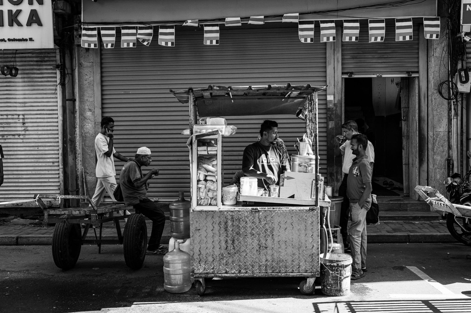 Authentic street vendor scene in Colombo, Sri Lanka, capturing day-to-day local life.