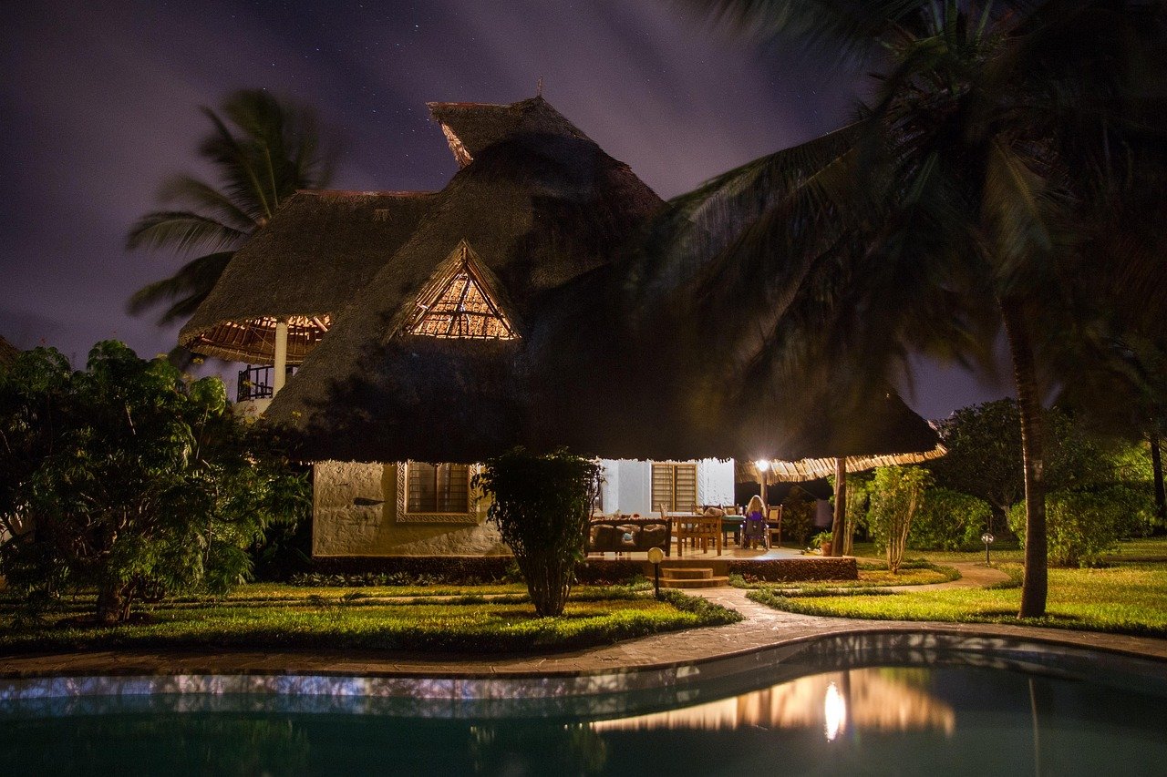 holiday home, hut, vacations, night, night shot, kenya, dark, darkness, building, evening atmosphere, overnight stay, eve, ke