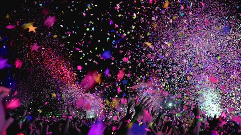 concert, confetti, party, event, club, fun, entertainment, show, crowd, festival, happy, people, young, night, disco, celebra