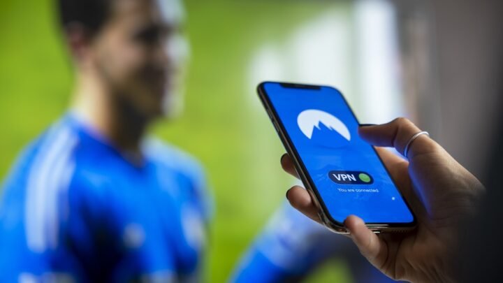 Navigating Digital Connections: Common Mistakes to Avoid with Online Dating in Kizingo