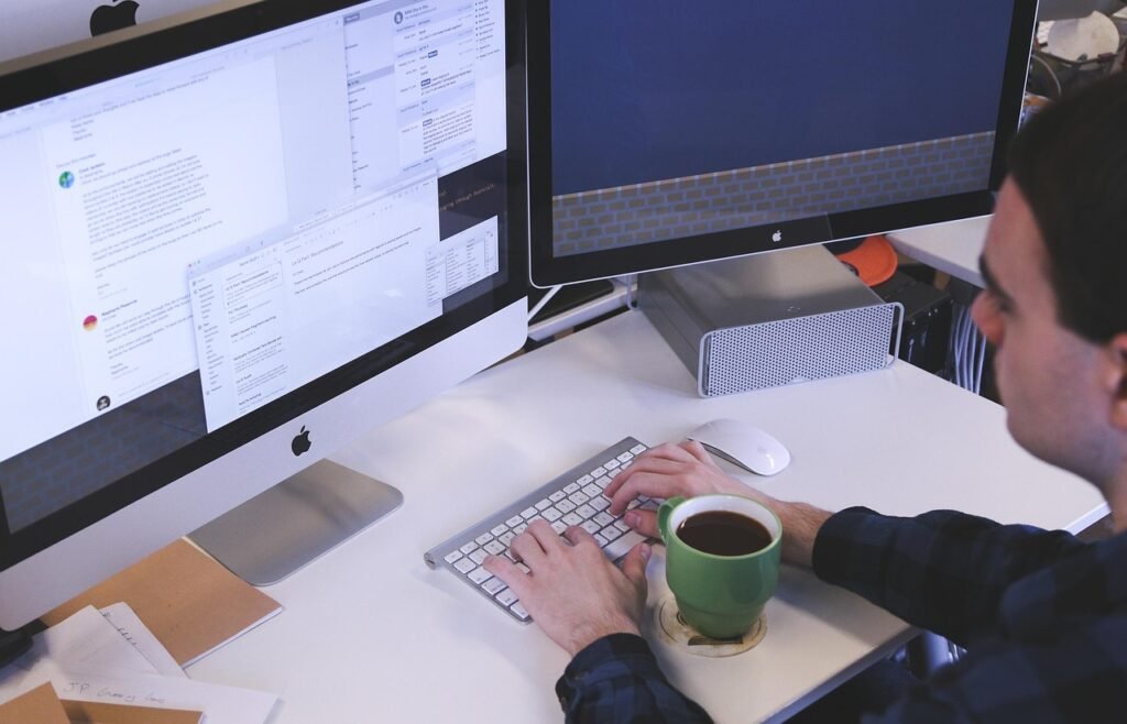 typing, computer, man, workspace, work, workplace, desk, office, startup, businessman, technology, company, corporate, market