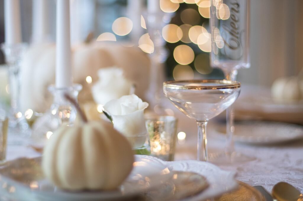 holiday table, thanksgiving table, dinner, thanksgiving, holiday, food, table, celebration, decoration, seasonal, autumn, pla