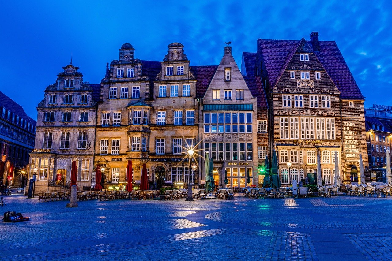 bremen, marketplace, blue hour, roland, old town, buildings, facade, street lights, lights, square, town square, landmark, hi