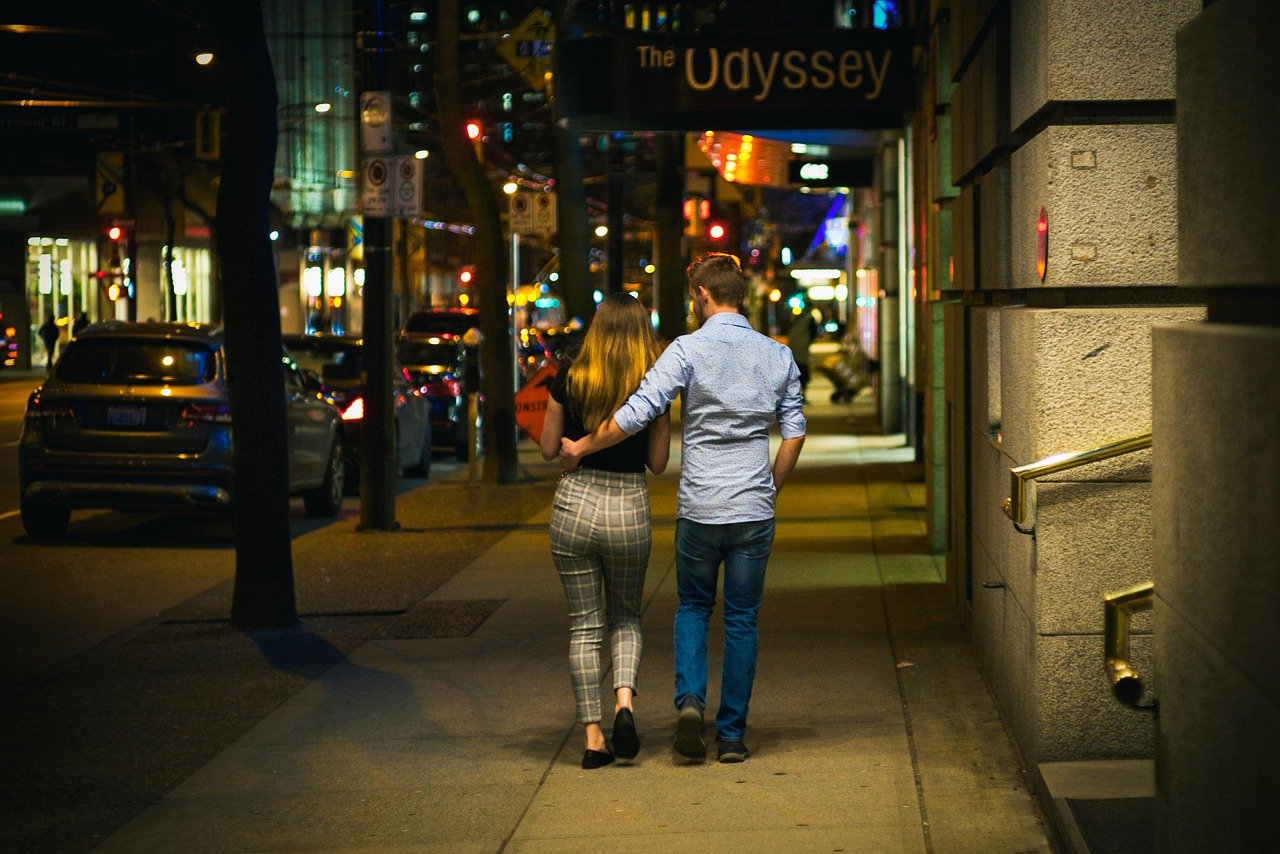 vancouver, night, couple, canada, walking, romantic, love, city, urban