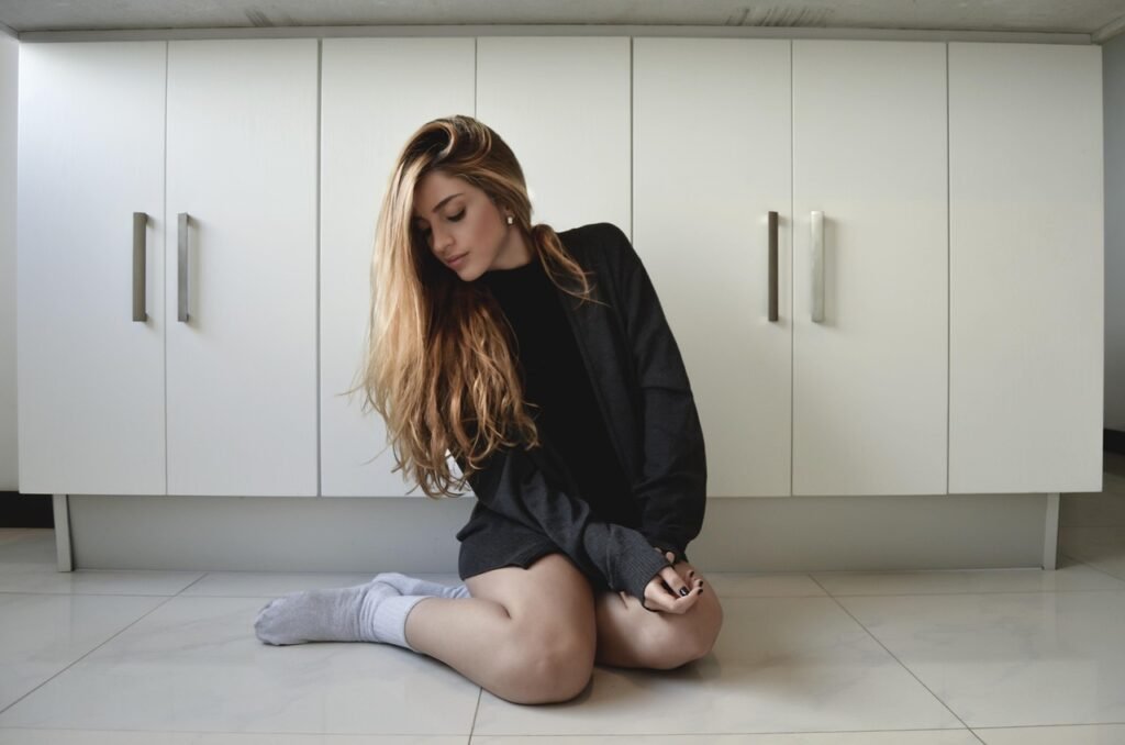 model, woman, pretty, portrait, fashion, beauty, girl, sensual, photography, blond, hairstyle, legs, feet, blonde, tomorrow,