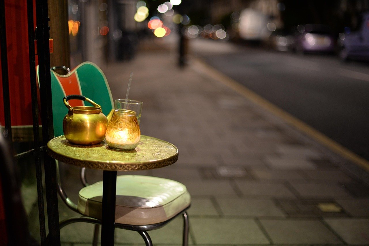 table, street, night, walk, pedestrian, dusk, stop, at night, illumination, leisure, pedestrian, pedestrian, pedestrian, pede