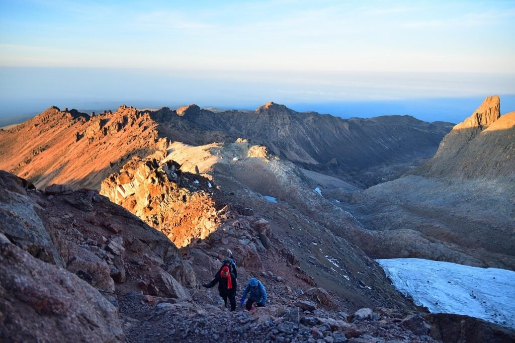 mount kenya, hiking, sunrise, mountain, peak, landscape, flora, kenya, africa, nature, sky, wilderness, outdoors, rocks, gras
