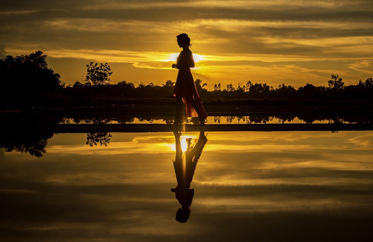 beach, coastline, dawn, girl, nature, outdoor, shadow, silhouette, horizon, sunset, dusk, walking, water, woman, shadow, shad